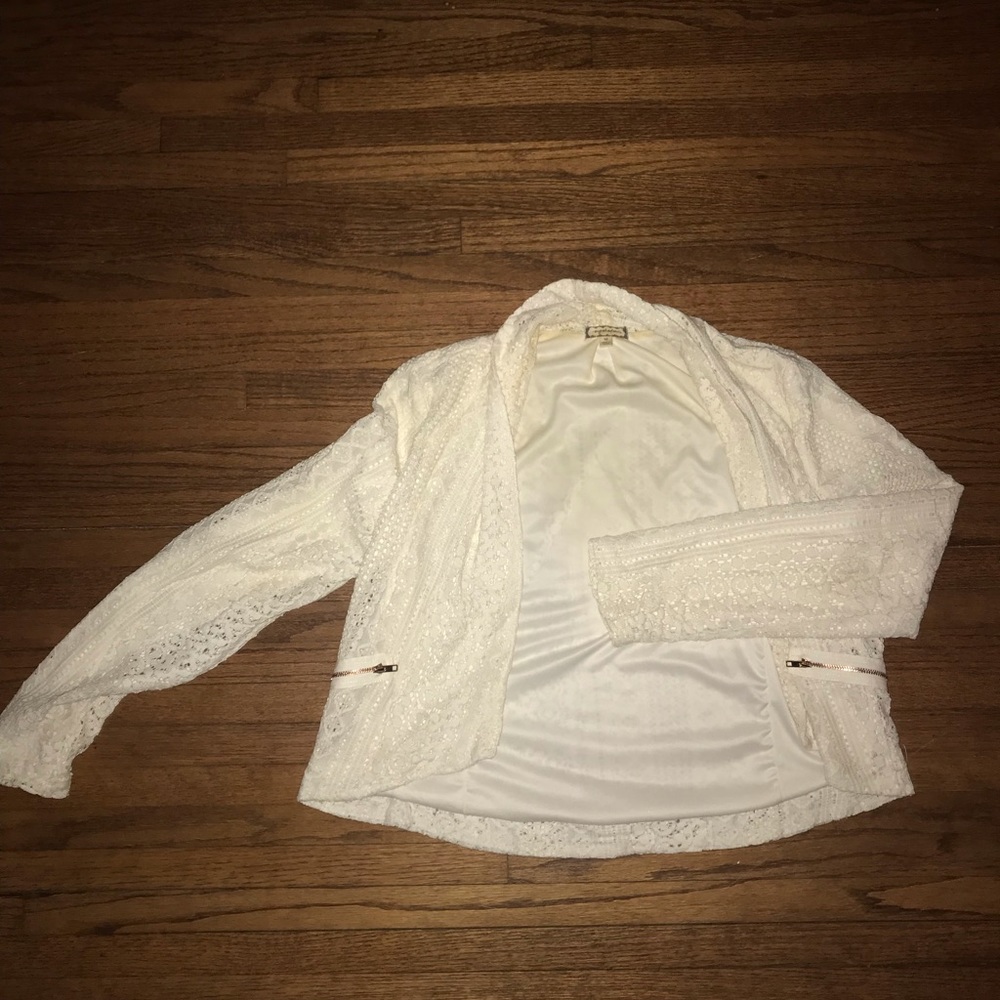 Cream Lace Blazer